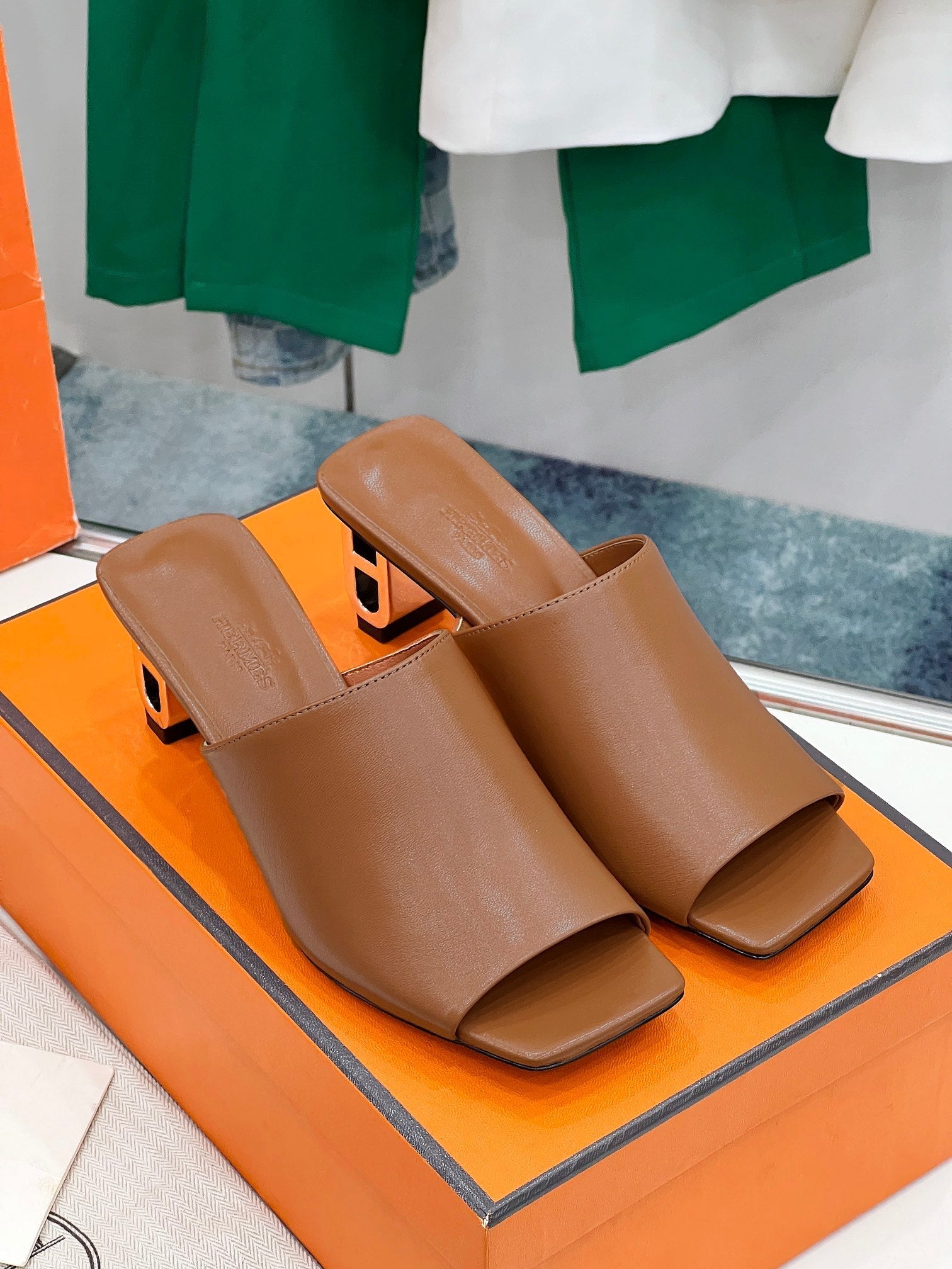 HERMES ICONIQUE 60 SANDAL IN BRONZE BROWN CALFSKIN