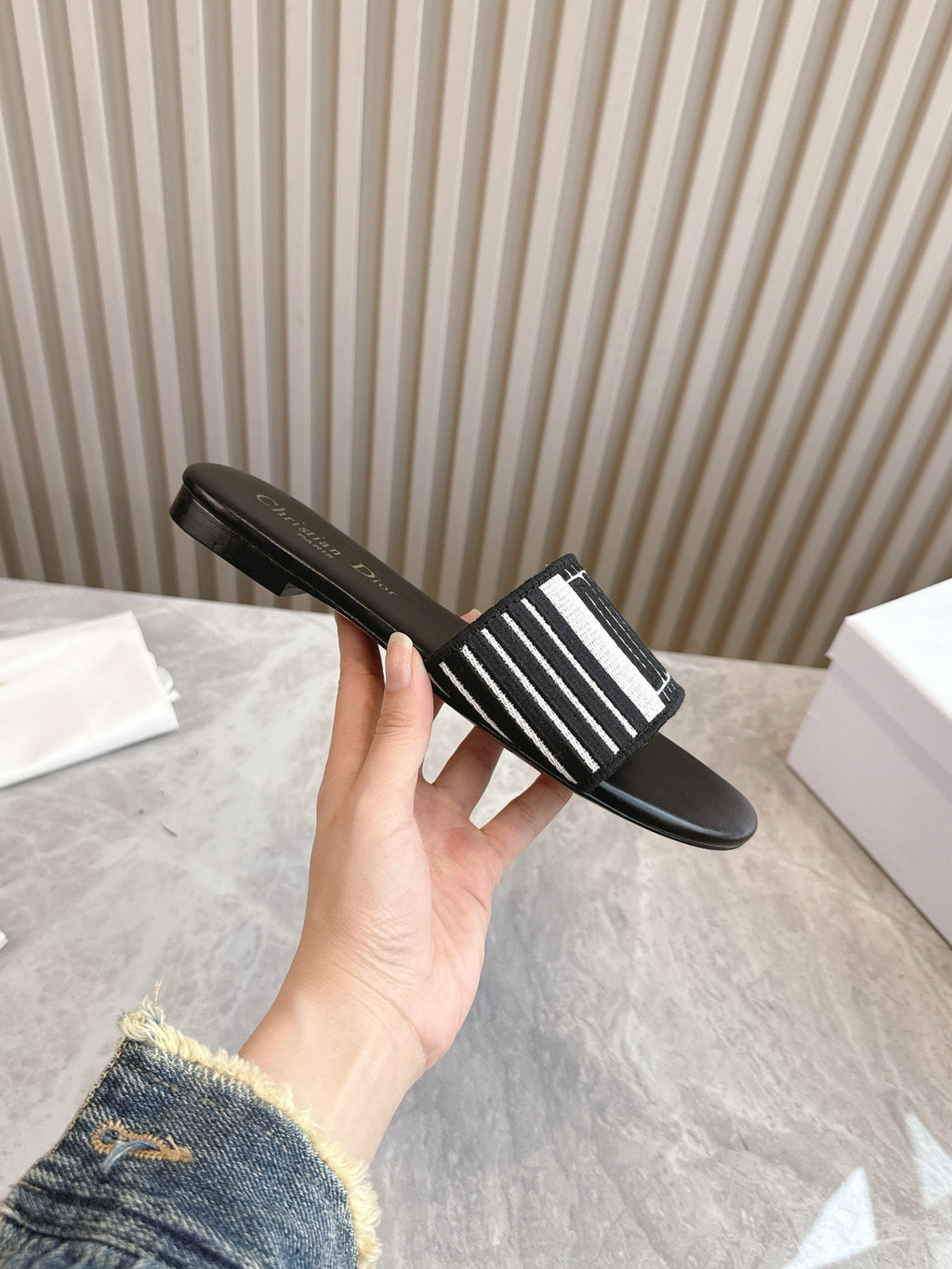 DIOR FLAT SLIDES 25S IN BLACK CALFSKIN AND FABRIC BRAND NAME EMBROIDERY