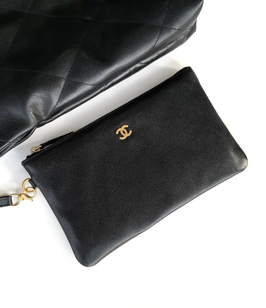 CHANEL BAG 25S 37 CM IN BLACK LAMBSKIN WITH GOLD HARDWARE
