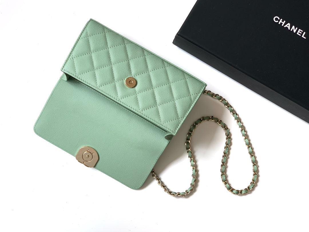 CHANEL 25S KELLY BAG 18 IN LIGHT GREEN CAVIAR LEATHER WITH GOLD HARDWARE