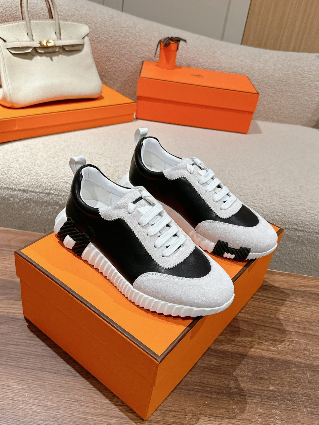 HERMES MAINLAND SNEAKER IN PALE GRAY SUEDE AND BLACK CALFSKIN