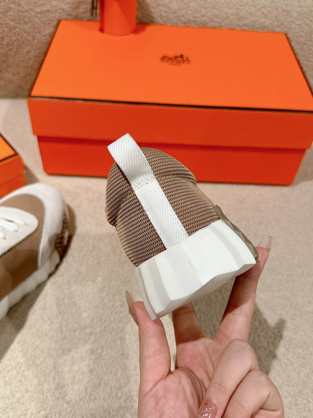 HERMES MAINLAND SNEAKER IN PALE GRAY SUEDE AND LIGHT BROWN BREATHABLE MESH FABRIC