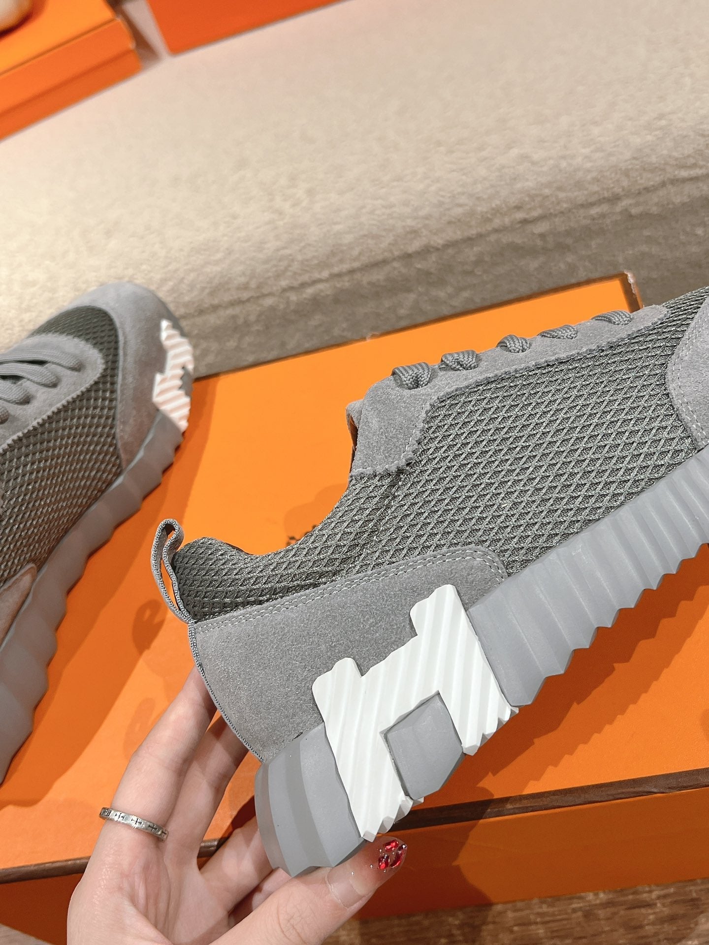 HERMES MAINLAND SNEAKER IN MOUSE GRAY SUEDE AND BREATHABLE MESH FABRIC