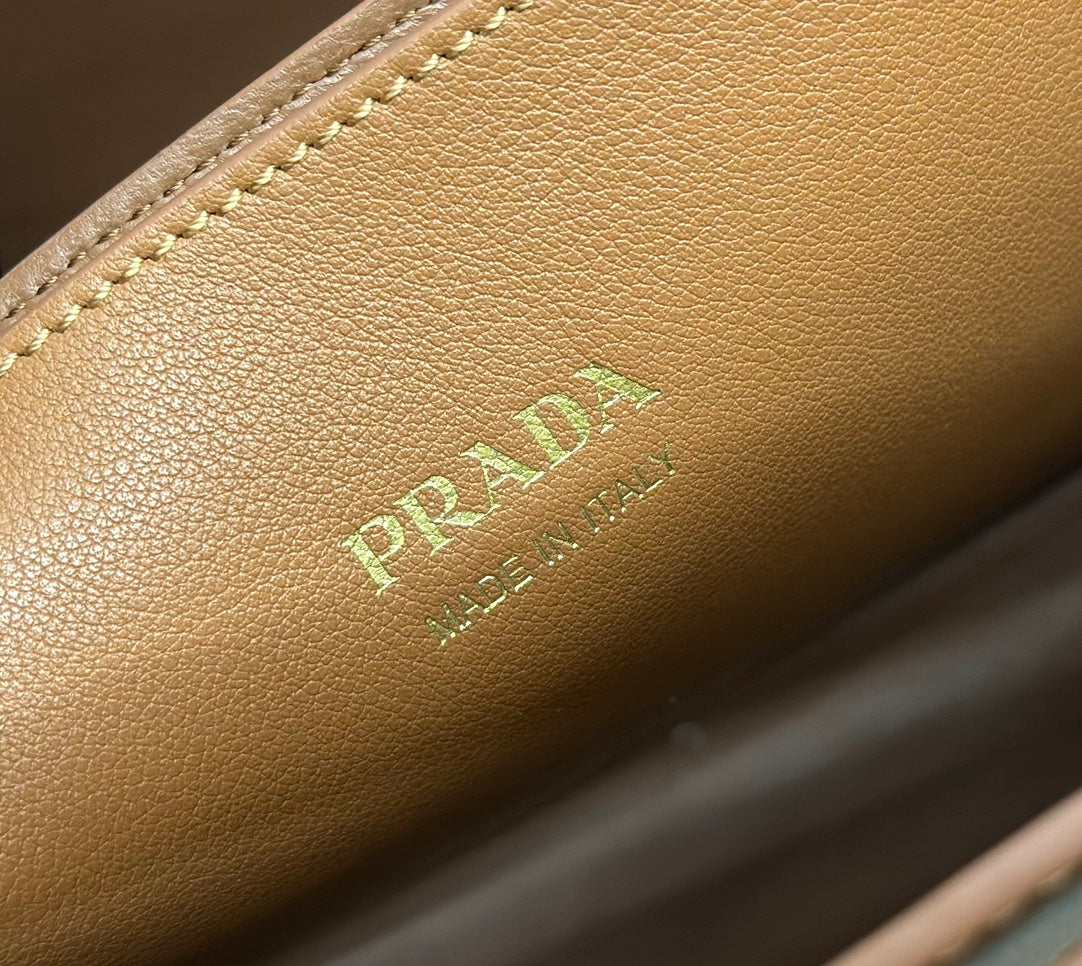 PRADA 25S BUCKLE MEDIUM HANDBAG 35 IN RK CARAMEL CALFSKIN GOLD HARDWARE