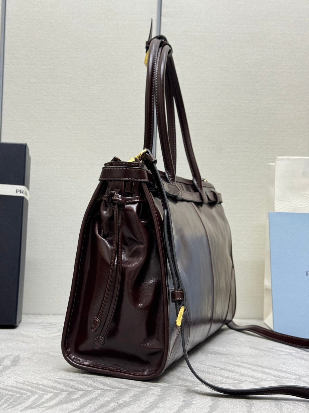 PRADA 25S BONNIE LARGE HANDBAG 38 IN RK BROWN GLOSSY CALFSKIN GOLD HARDWRE