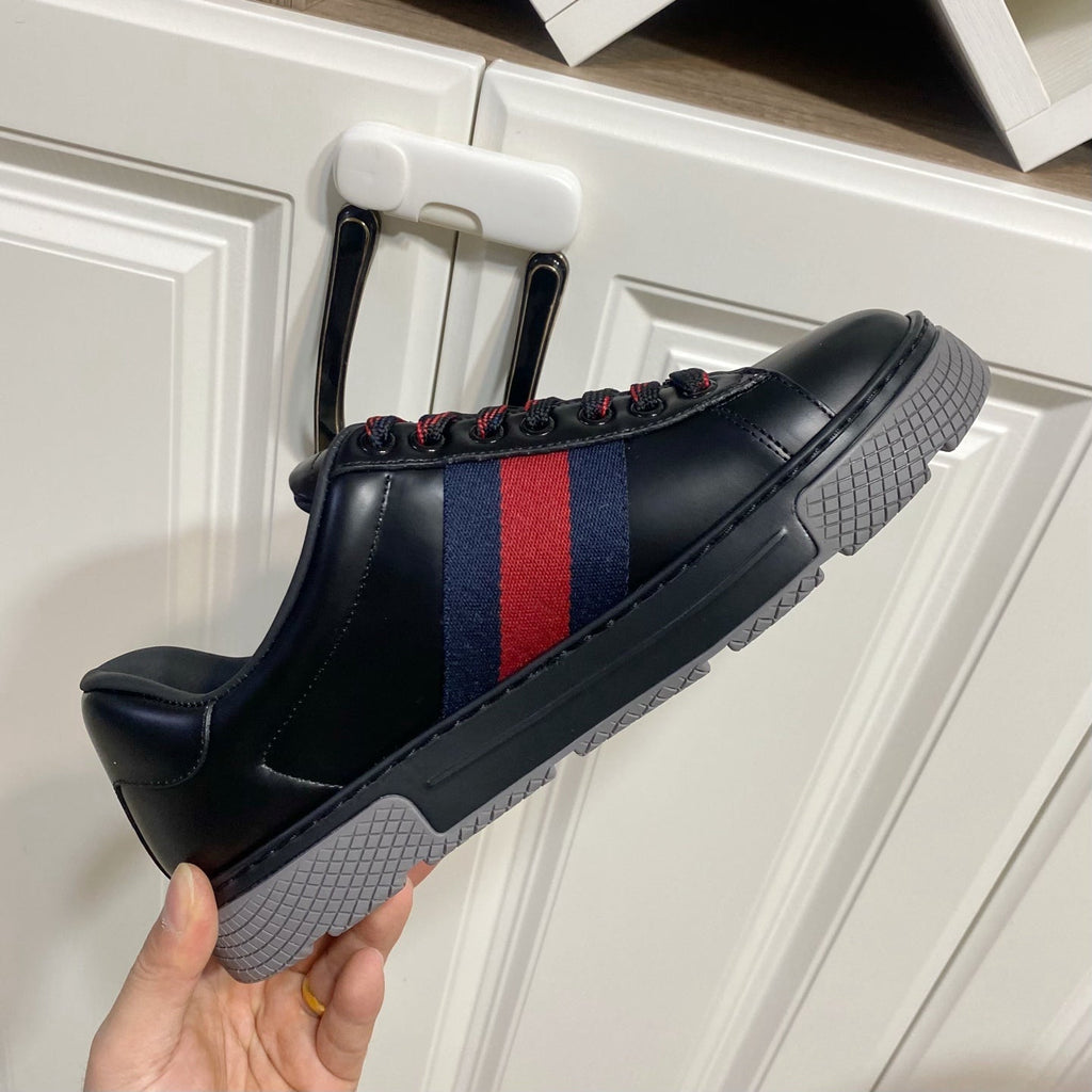 GUCCI 26S SNEAKER IN BLACK CALFSKIN