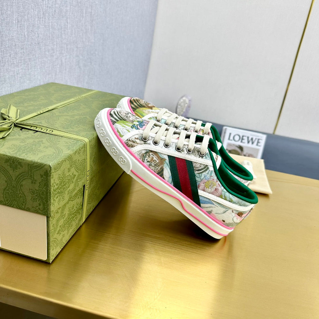 GUCCI TENNIS 1977 TRAINER CANVAS WITH TIGER MOTIF