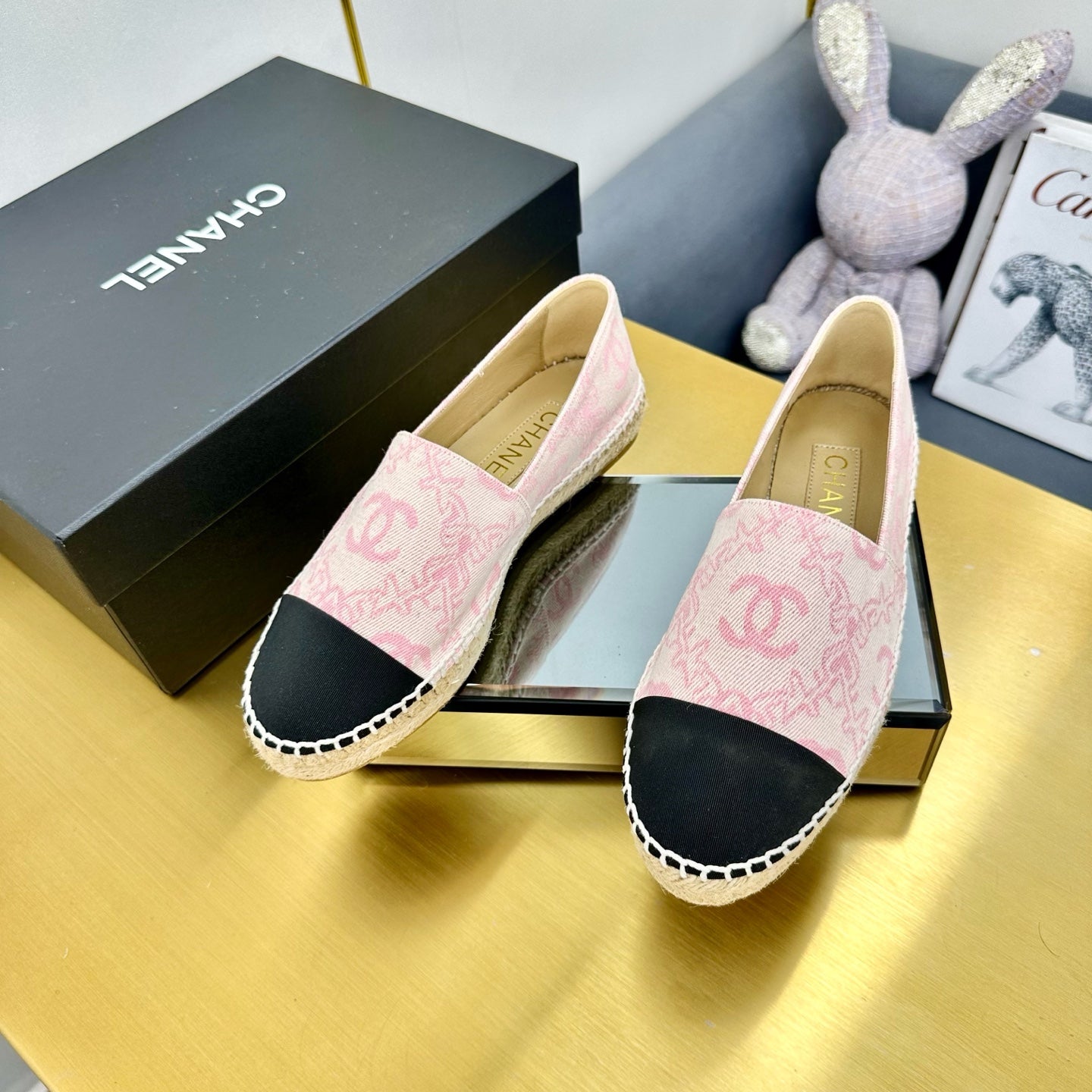 CHANEL ESPADRILLES PLATFORM IN LIGHT PINK MIX BLACK FABRIC