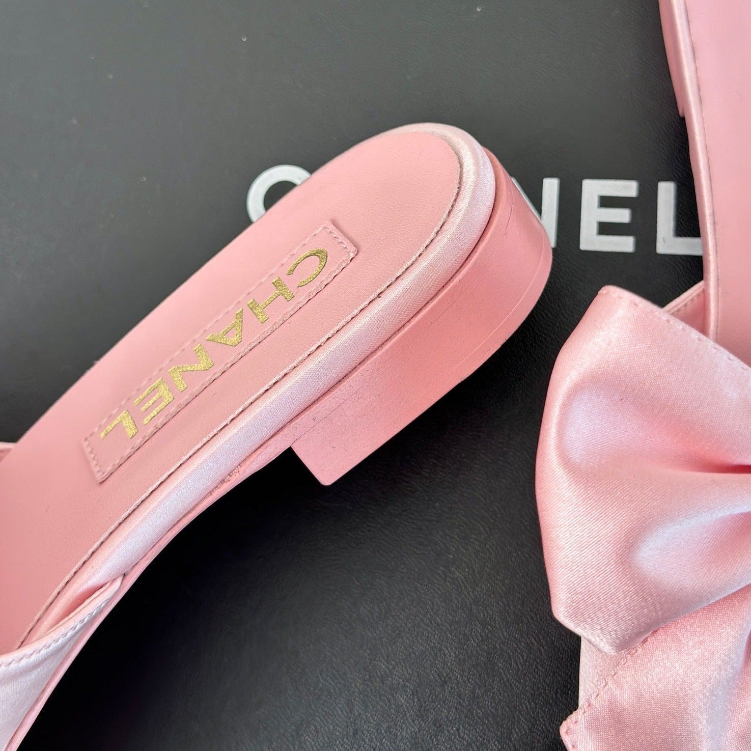 CHANEL Double  big bow flat sandals Sheepskin Light Pink