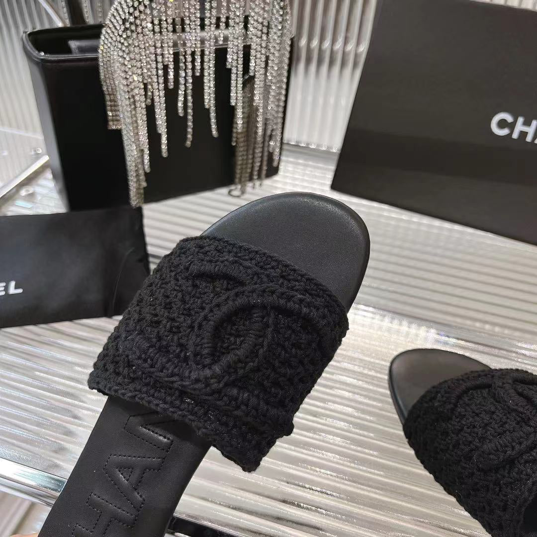 CHANEL SLIPPERS BLACK SHEEPSKIN
