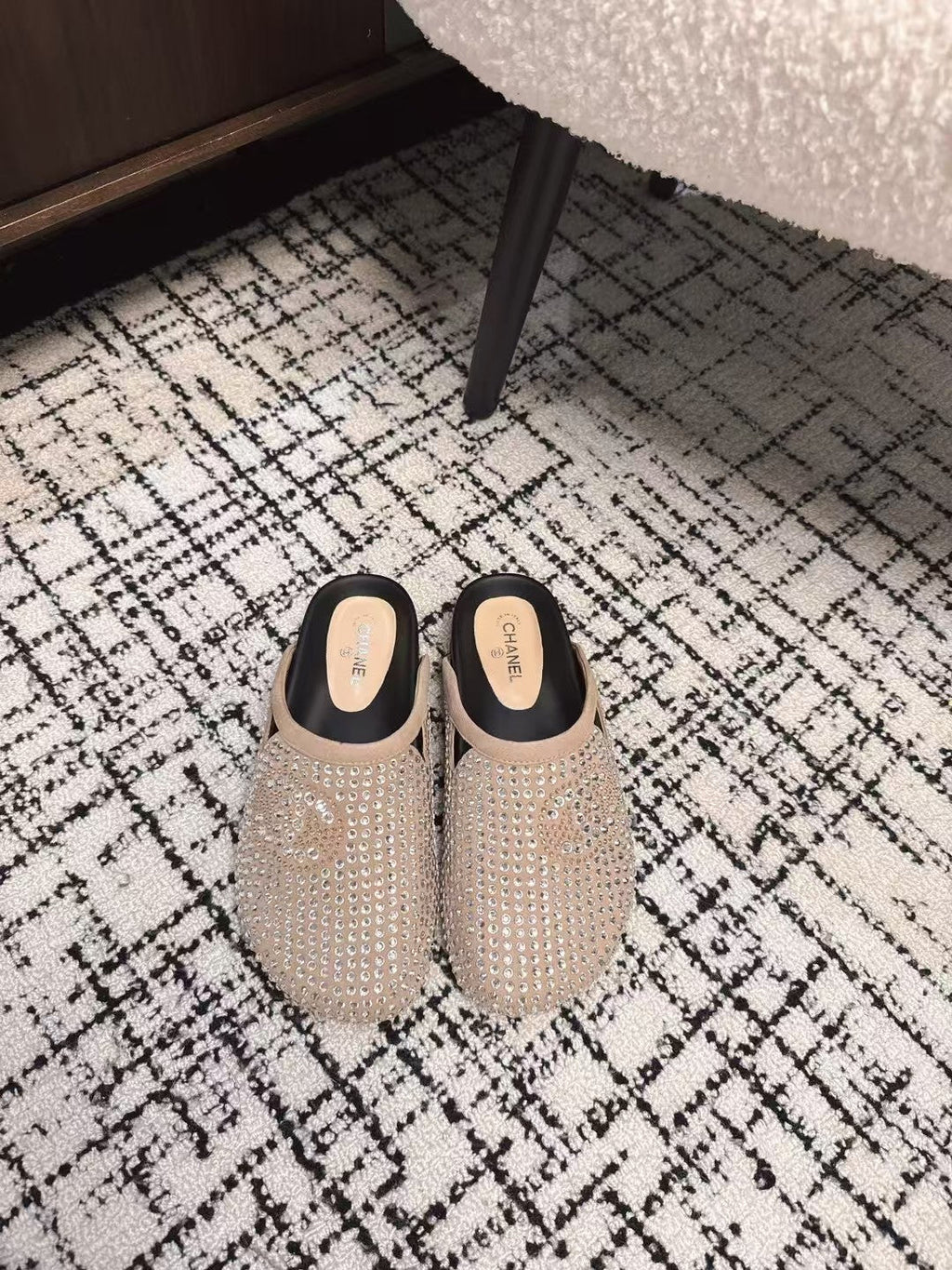 CHANEL FLAT MULE IN LIGHT BROWN SUEDE WITH CRYSTALS