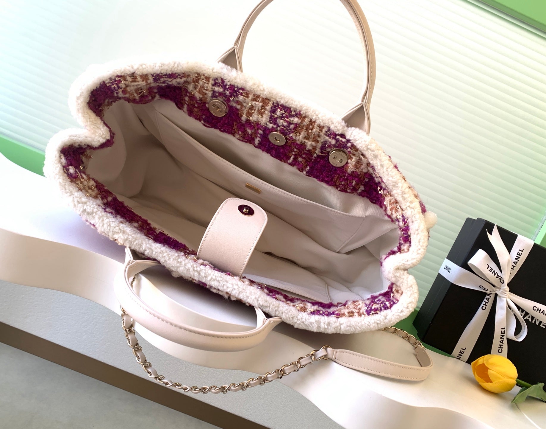 CHANEL 25S SHOPPING BAG 40 IN DARK PINK MIX WHITE TWEED