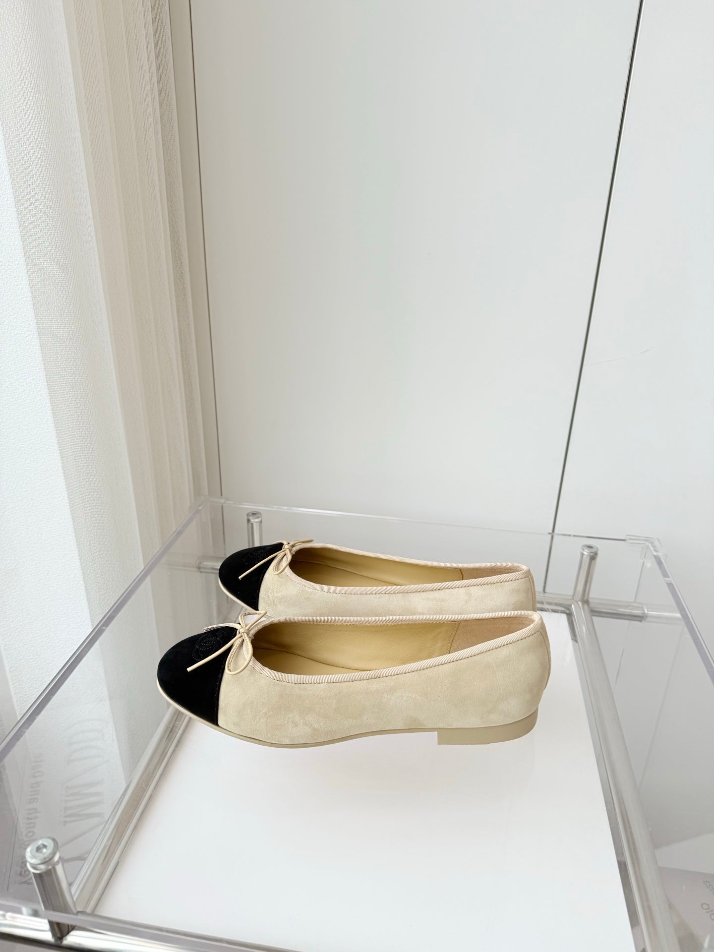 CHANEL BALLET FLAT IN LIGHT YELLOW MIX BLACK SUEDE