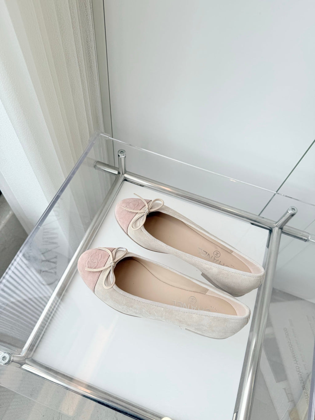 CHANEL BALLET FLAT IN LIGHT PINK MIX PALE GRAY SUEDE