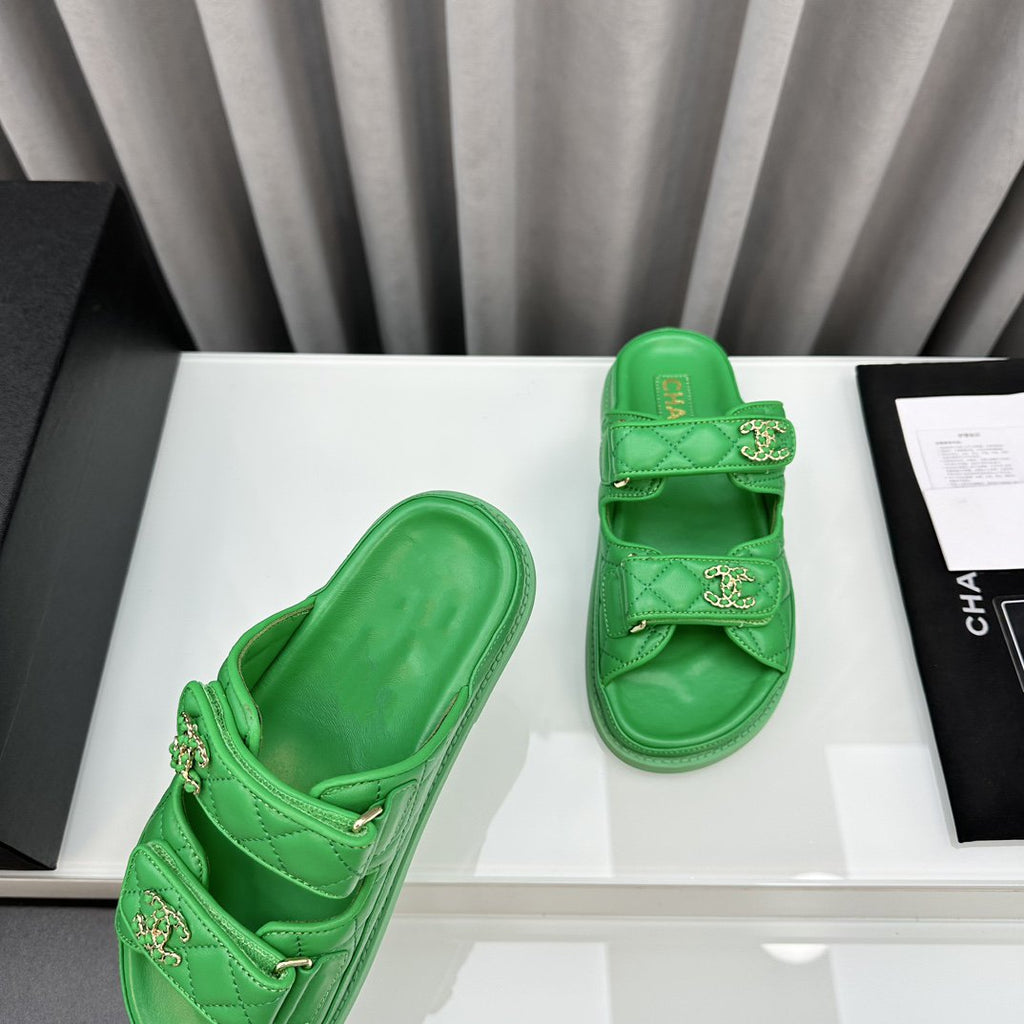 CHANEL dad sandals greean lambskin mules