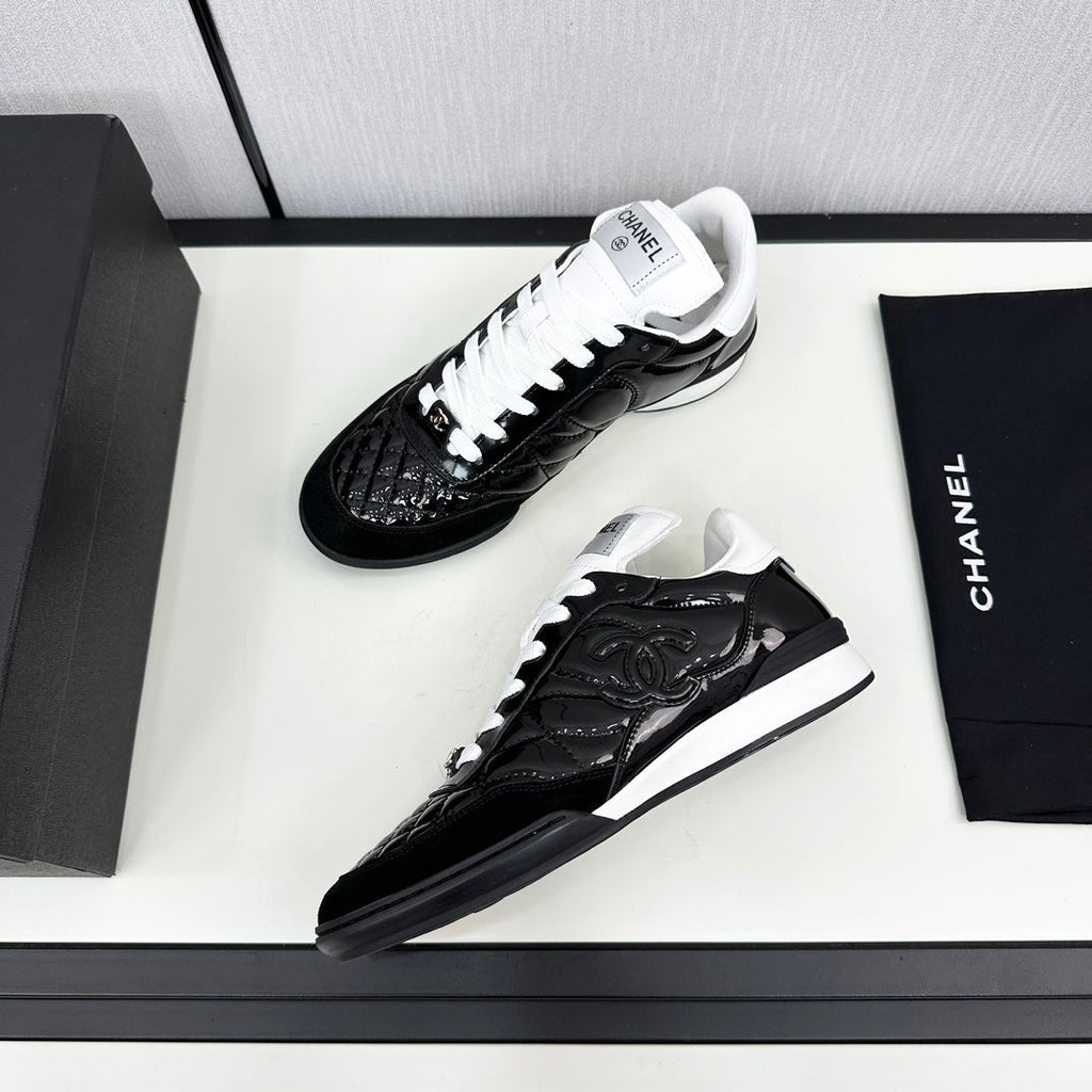 CHANEL SPORTS SHOES IN GLOSSY BLACK CALFSKIN
