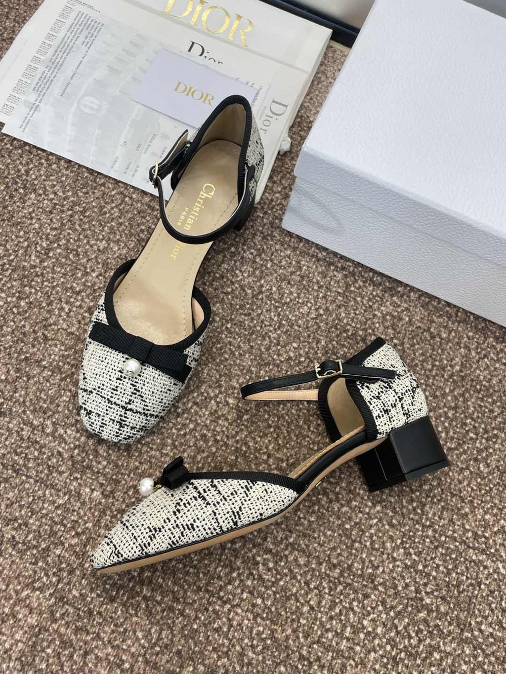DIOR BALLET SLINGBACK PUMP IN WHITE MIX BLACK EMBROIDERED CANNAGE TWEED 35 MM