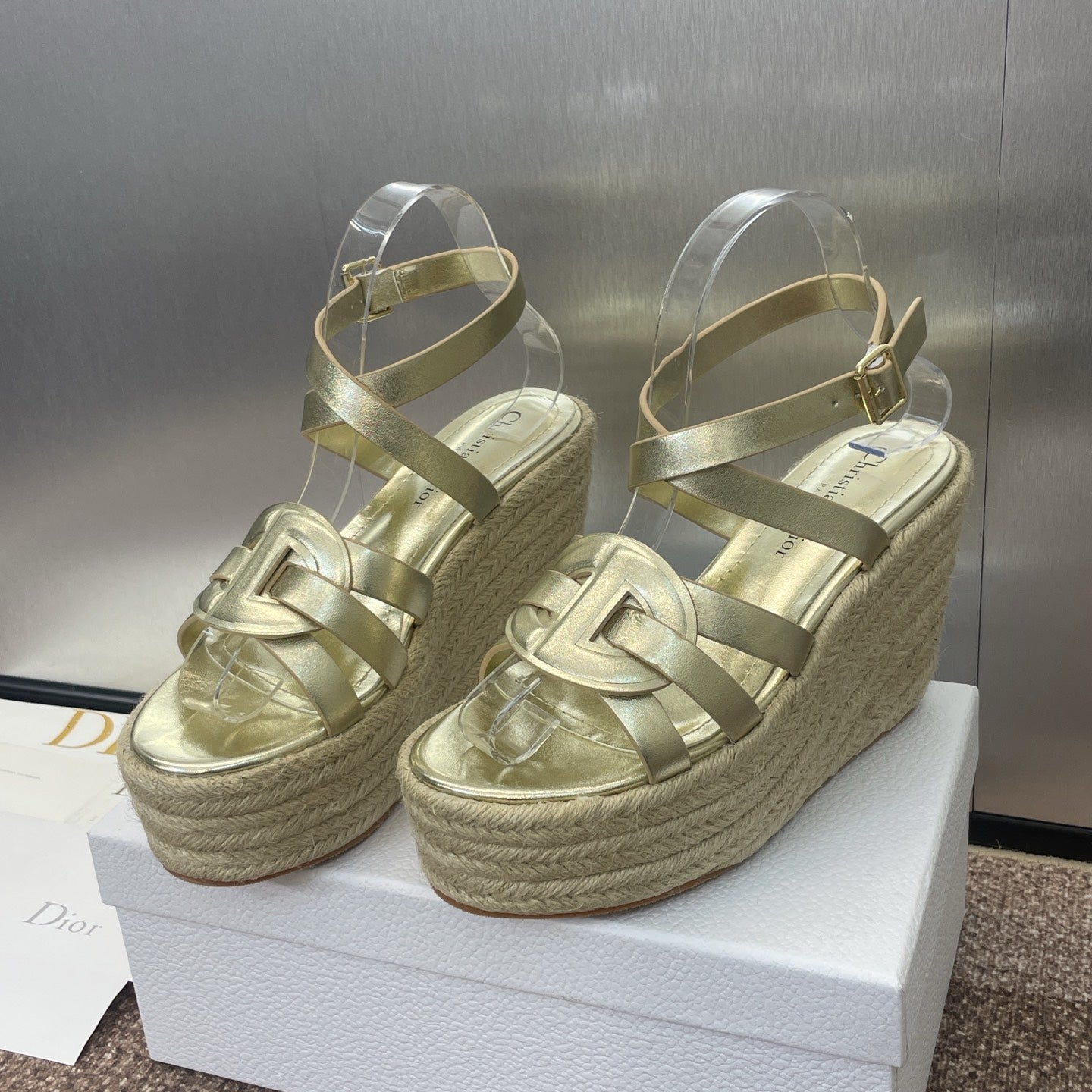 DIOR D-CLUB 25S HIGH HEEL WEDGE 100MM IN GOLD GLOSSY CALFSKIN RAFFIA SOLE