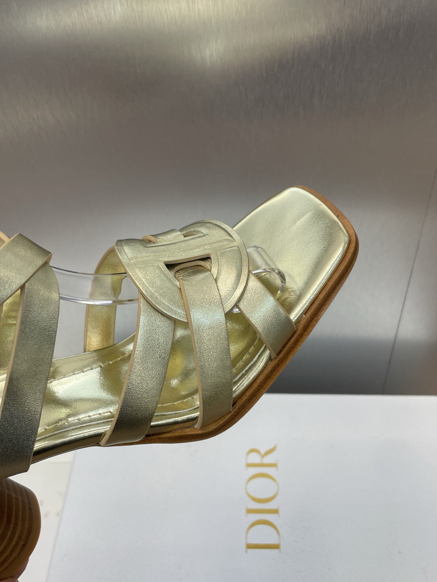 DIOR D-CLUB HIGH HEEL SLIDE 25S 80MM IN GOLD GLOSSY CALFSKIN