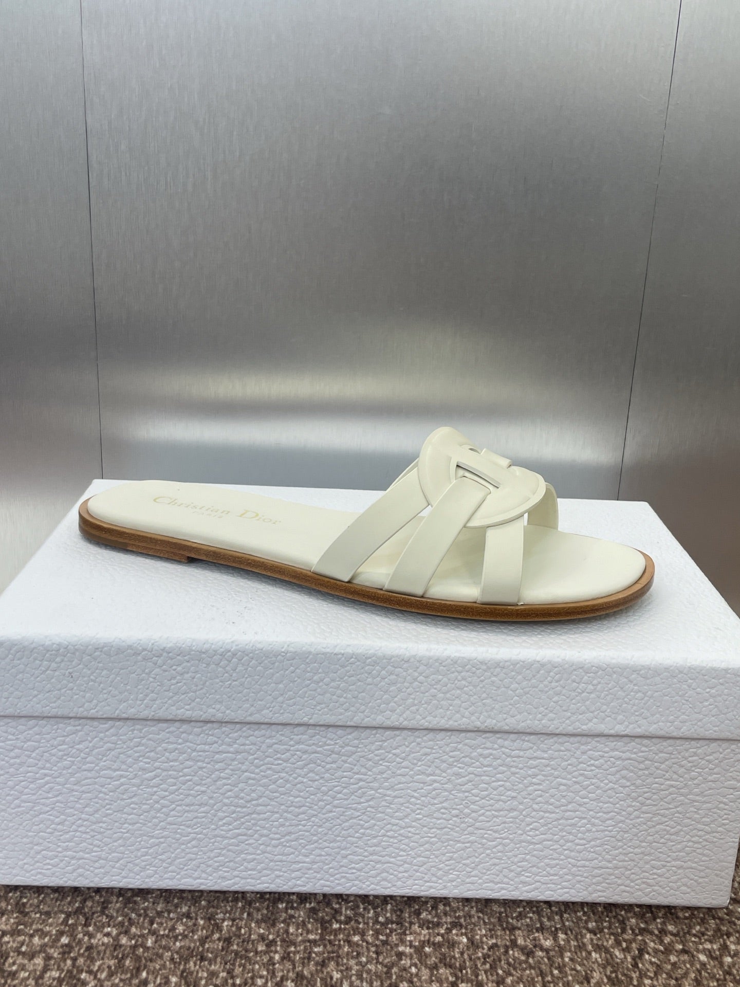 DIOR D-CLUB SLIDE SANDAL 25S IN WHITE CALFSKIN