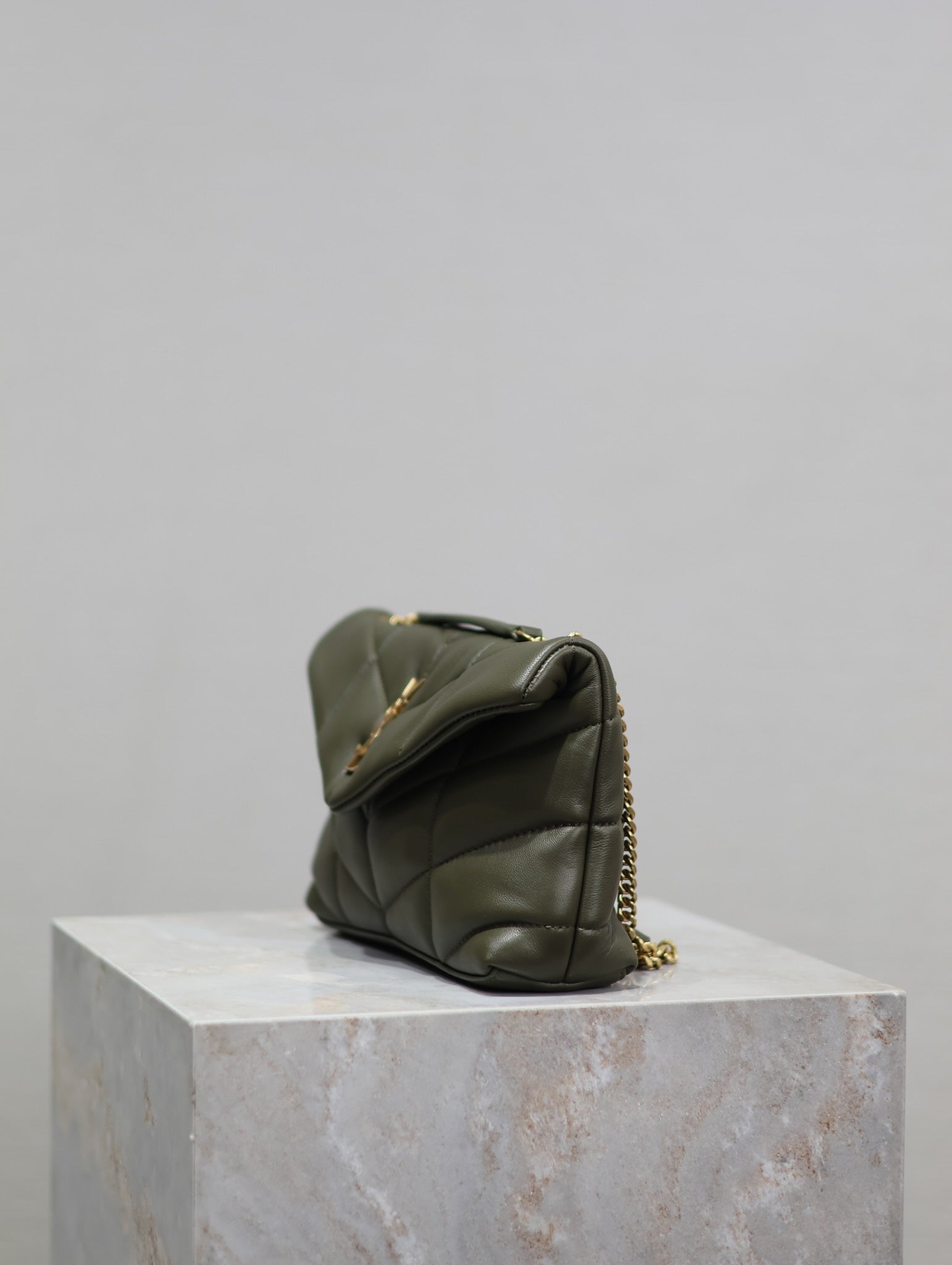 YSL 25S LOULOU PUFFER MINI 23 IN DARK OLIVE CALFSKIN GOLD HARDWRE