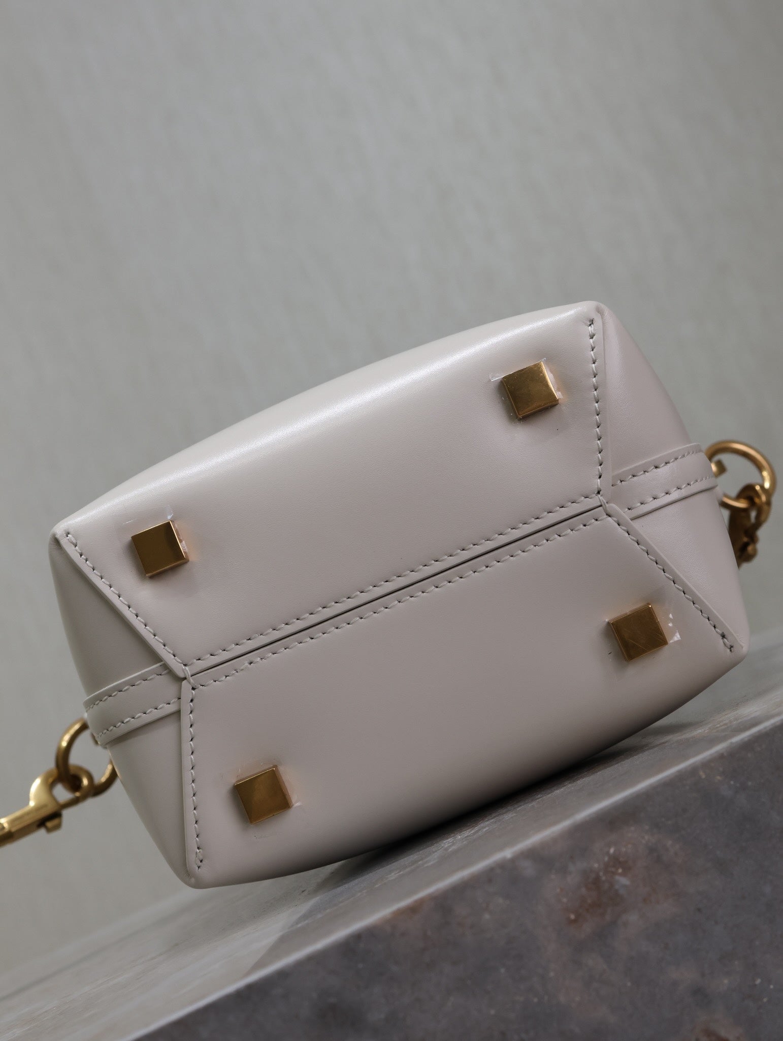 YSL 25S LE 37 MINI 15 IN DUSTY GRAY CALFSKIN GOLD HARDWARE