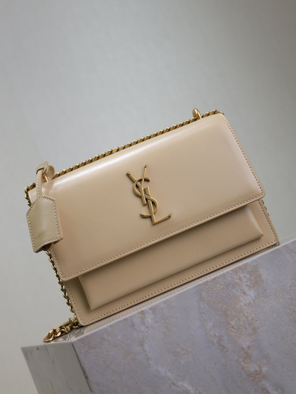 YSL 25S SUNSET BAG 22 IN NUDE CALFSKIN GOLD HARDWRE