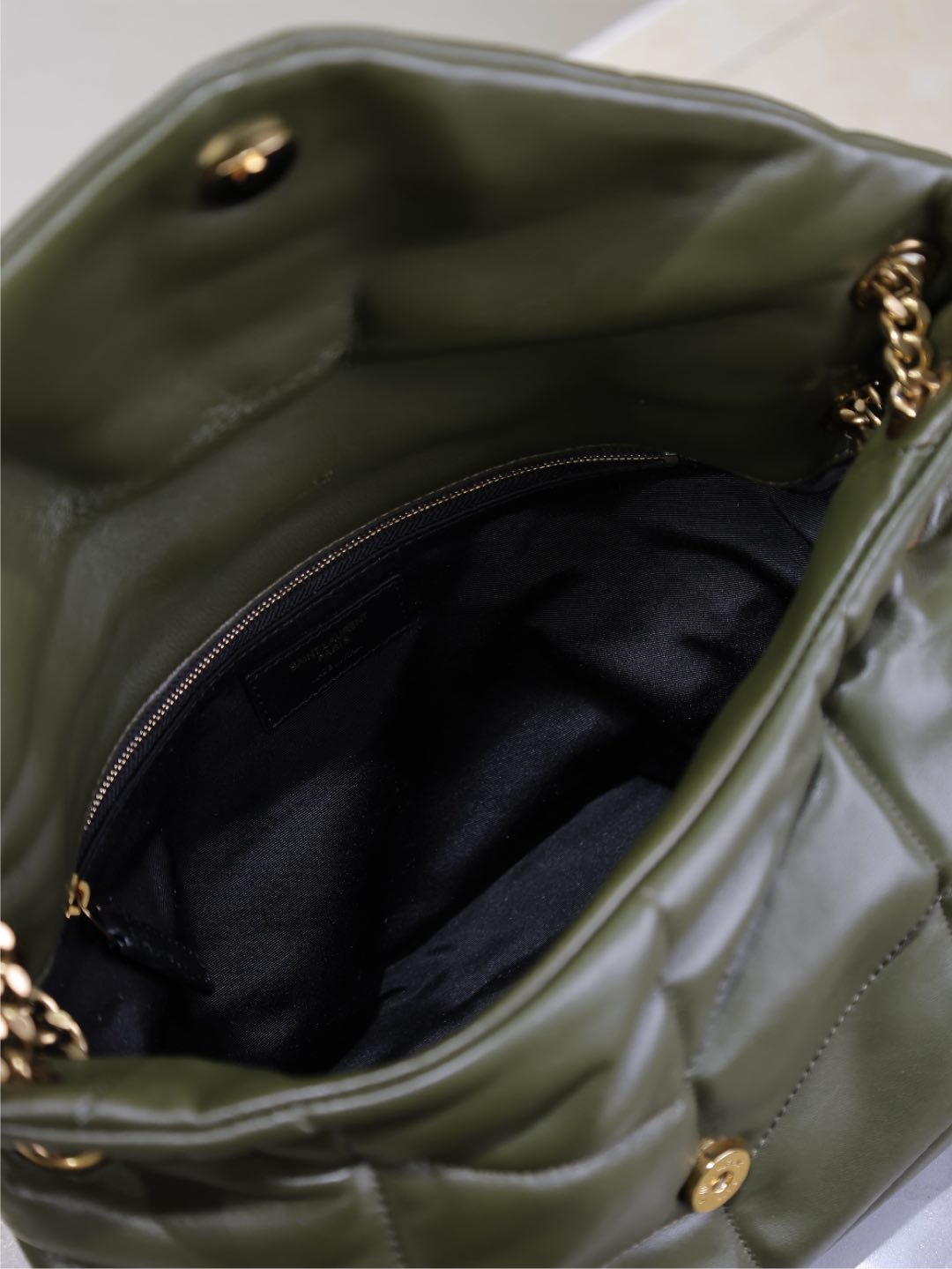 YSL 25S LOULOU PUFFER GM 35 IN DARK OLIVE CALFSKIN GOLD HARDWRE