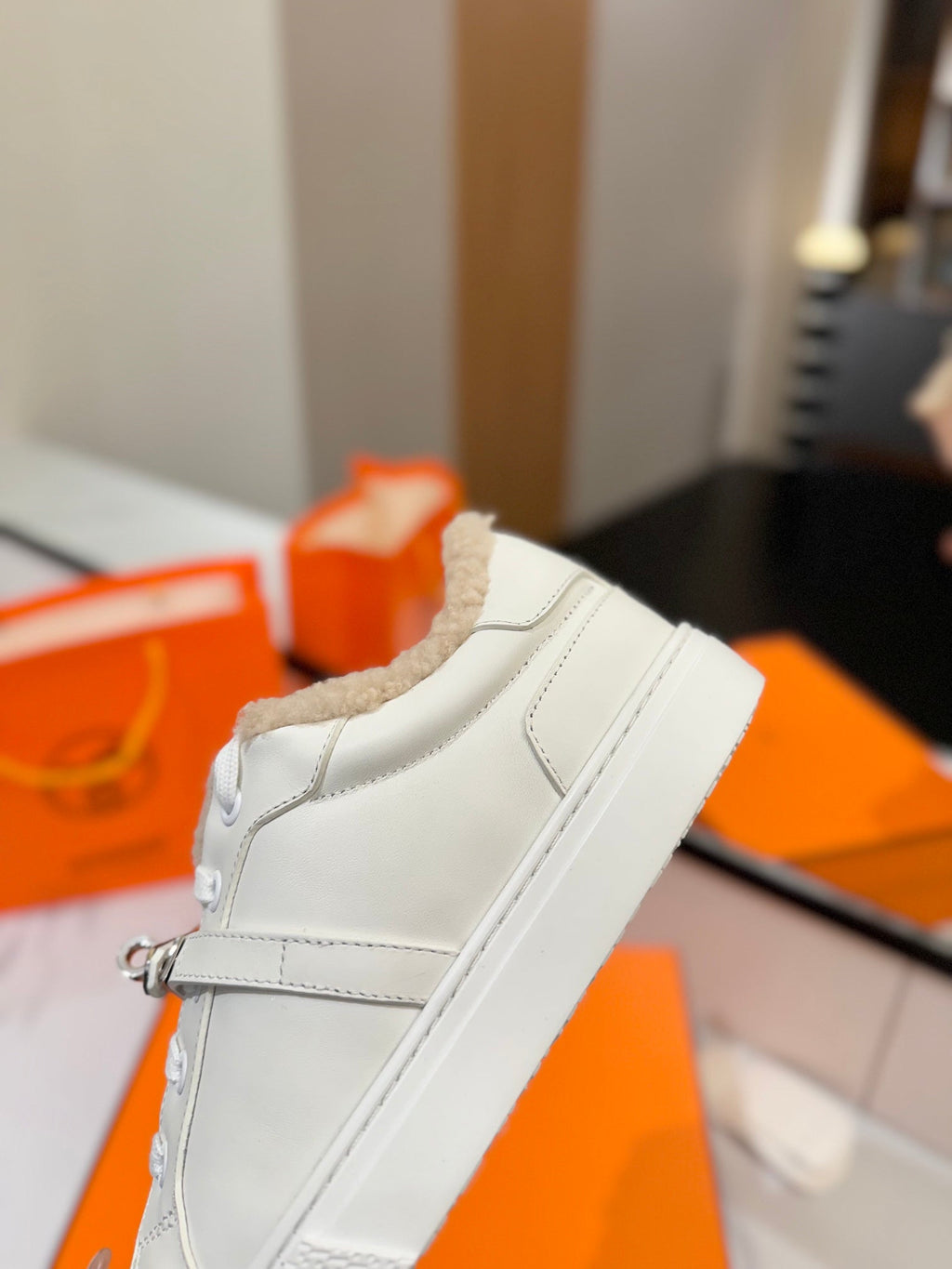 HERMES DAY SNEAKER IN WHITE CALFSKIN AND FLEECE LINING