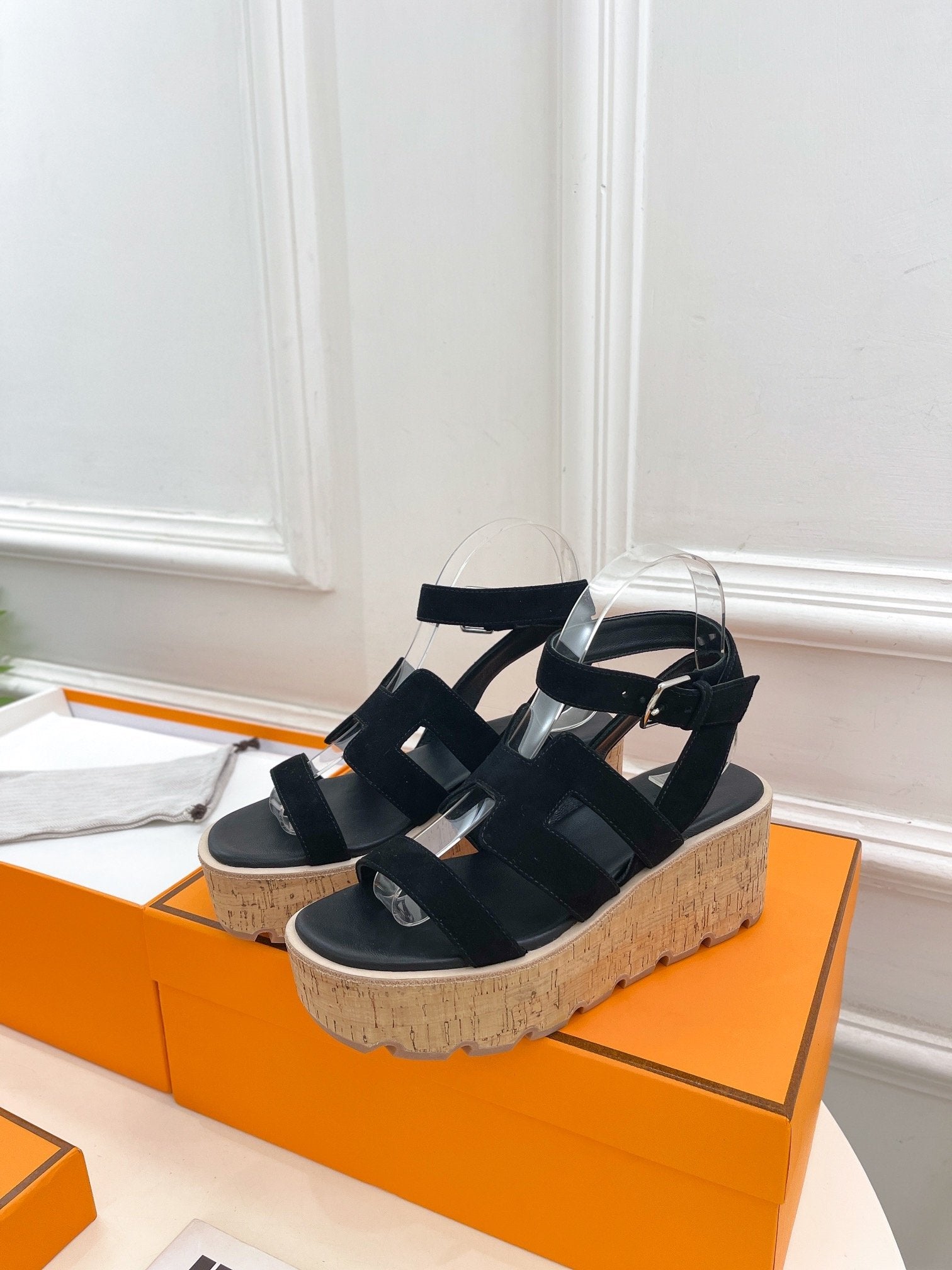 HERMES Havane 30 Sandal Black Suede