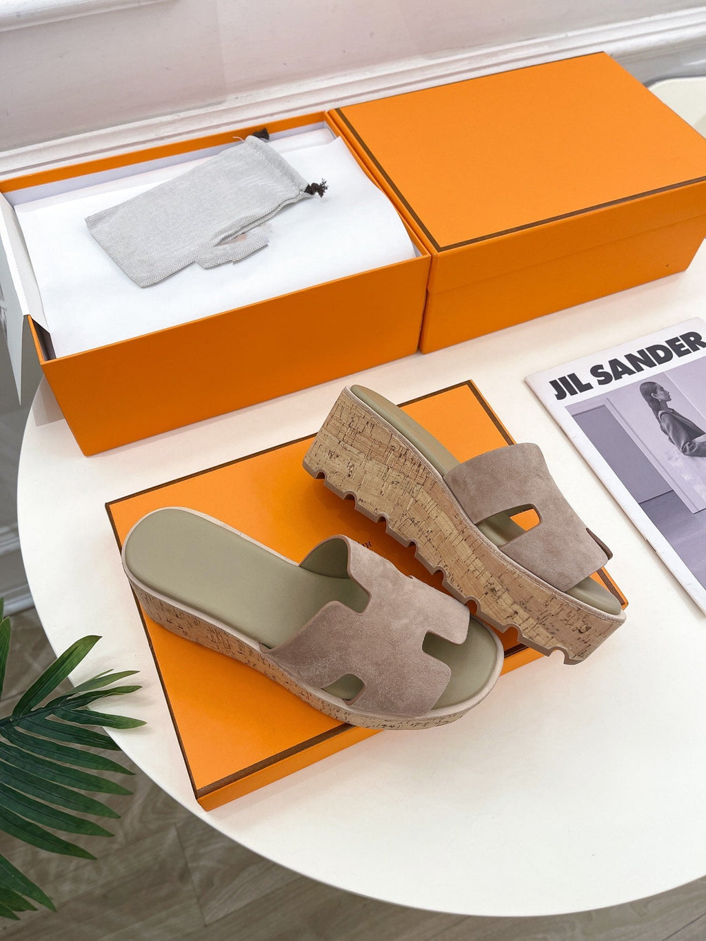 HERMES Eze 30 Sandal Light Brown Suede