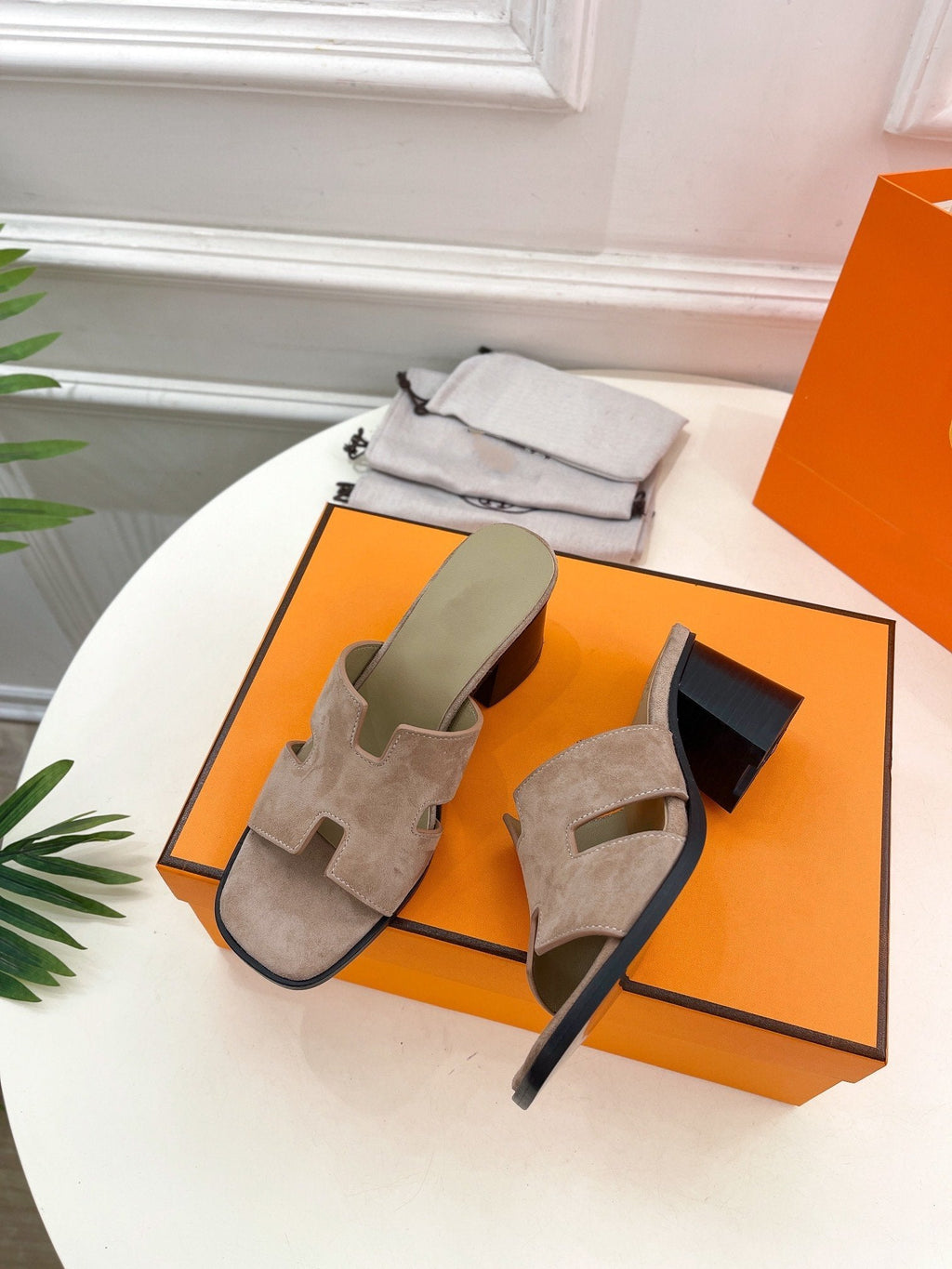HERMES HELIA 60 SANDAL LIGHT BROWN SUEDE