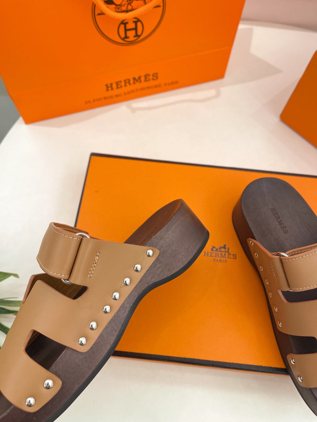 HERMES KOS CLOG IN PEANUT BROWN CALFSKIN