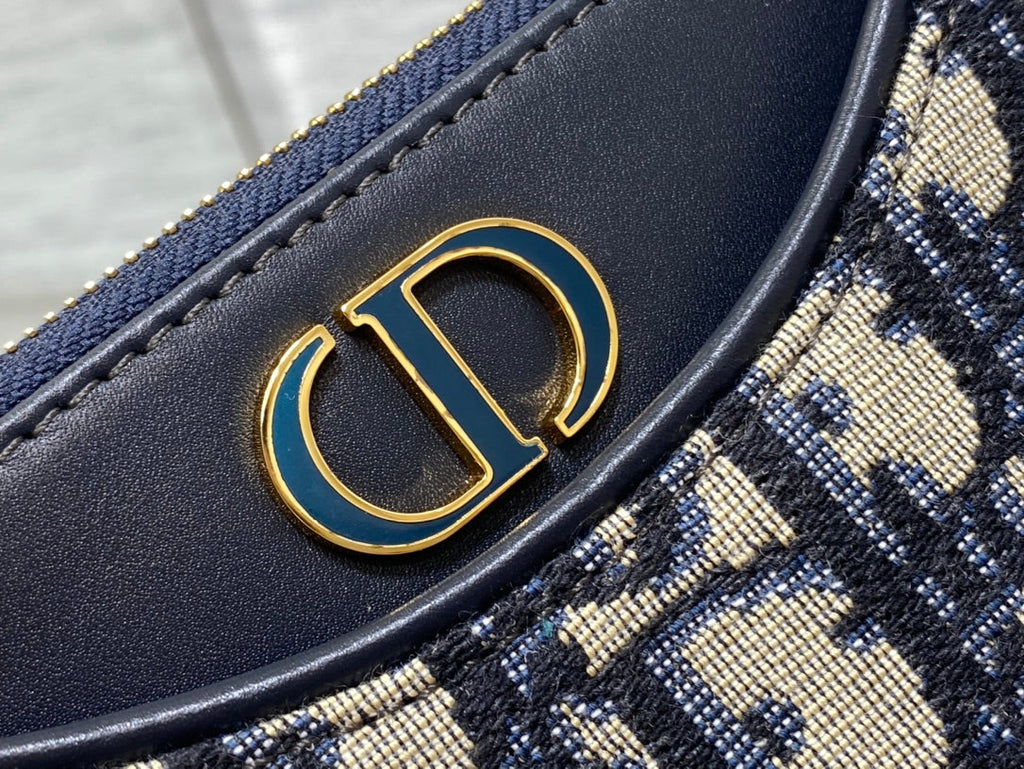 DIOR CD HOBO AVENUE 21CM BLUE OBLIQUE EMBROIDERY