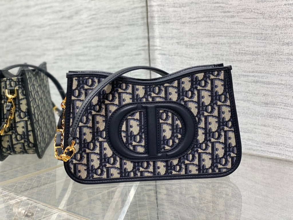 DIOR CD SIGNATURE HOBO 23.5CM BLUE OBLIQUE EMBROIDERY