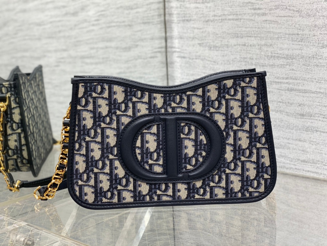 DIOR CD SIGNATURE HOBO 23.5CM BLUE OBLIQUE EMBROIDERY