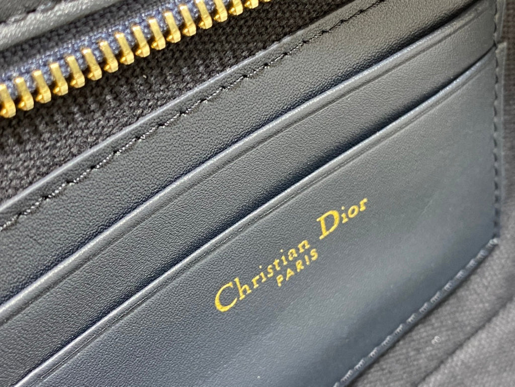 DIOR CD SIGNATURE HOBO 23.5CM BLUE OBLIQUE EMBROIDERY