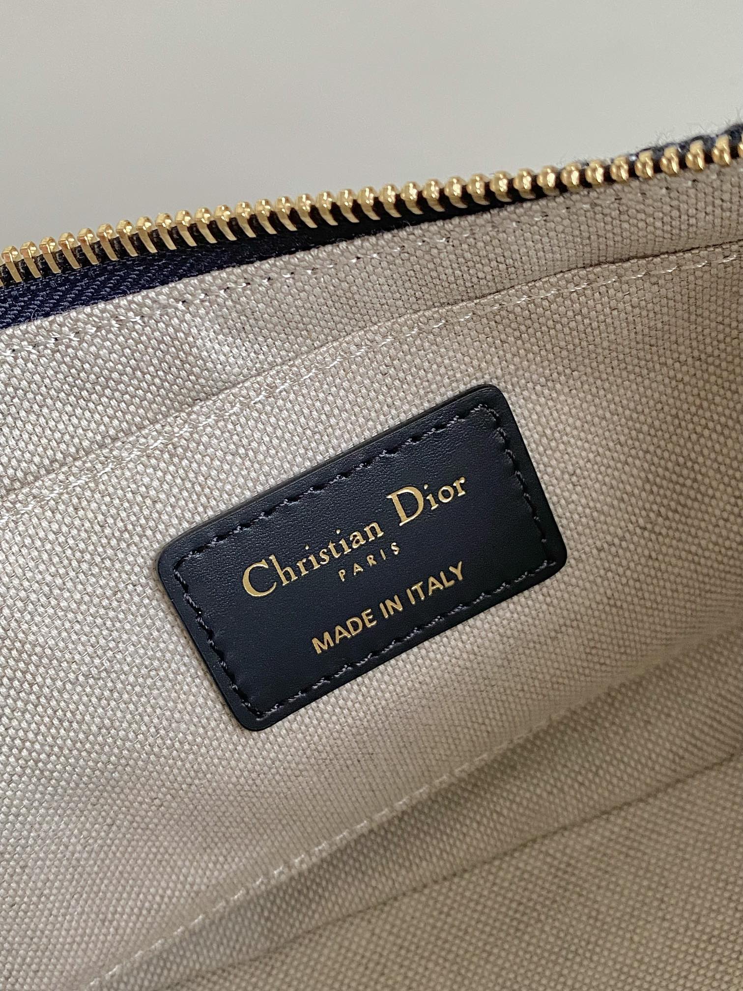 DIOR CD LOUNGE 26CM BLUE OBLIQUE EMBROIDERY