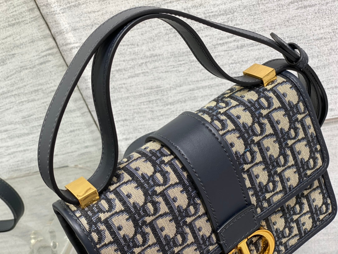 DIOR 30 MONTAIGNE 21CM BLUE OBLIQUE EMBROIDERY