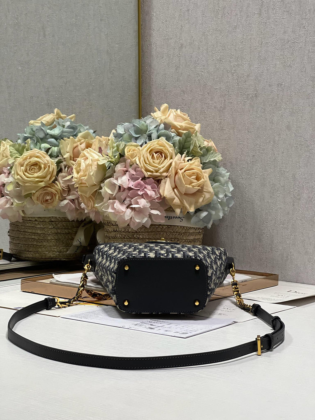 DIOR 30 MONTAIGNE 13 24x24x9.5CM BLUE OBLIQUE EMBROIDERY