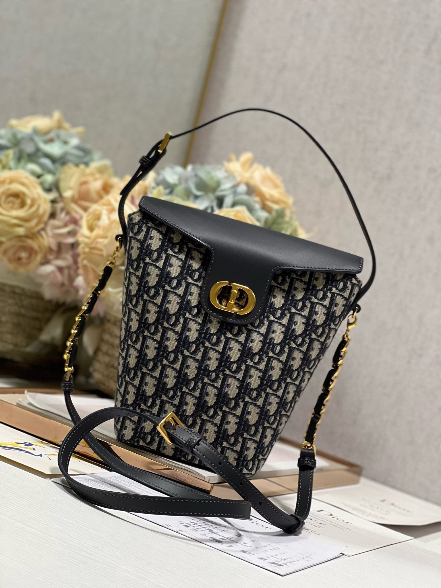 DIOR 30 MONTAIGNE 13 24x24x9.5CM BLUE OBLIQUE EMBROIDERY