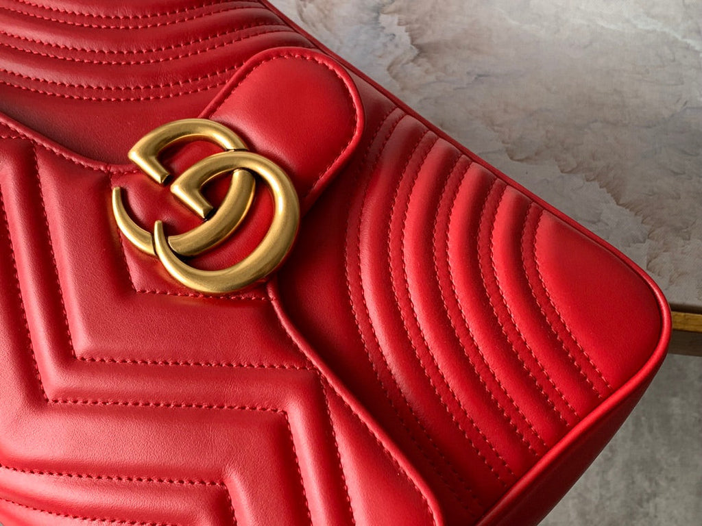 GUCCI Marmont 26.5cm Red Calfskin Gold Hardware